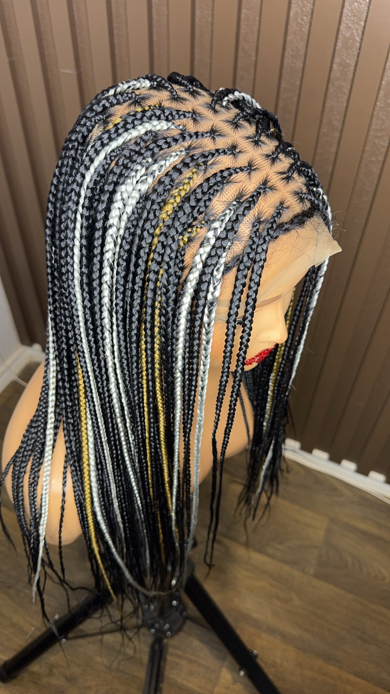 22 inches highlights knotless braided wig